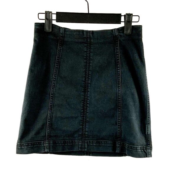 Free People Stretchy Denim Modern Femme Mini in Black Wash Size 2 - Picture 6 of 10
